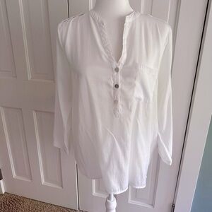 Ellison White 3/4 Sleeve Relaxed Tunic Blouse